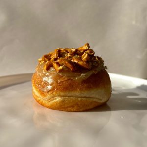 סופגניה ללא גלוטן - בייגלה קרמל מלוח (טבעוני)